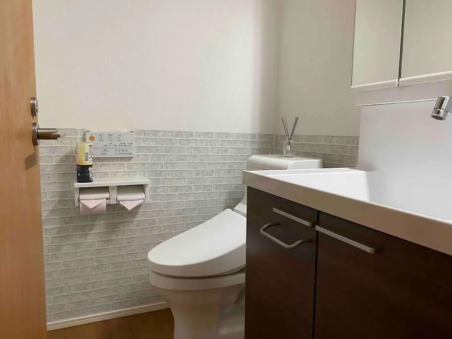 5Ldk3Toilets: 最近の駅6分・スカイツリー電車1分・浅草電車4分・Nrt電車60分 Apartment Tokyo